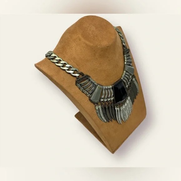 MESA VERDE STATEMENT NECKLACE & EARRING SET - Picture 4 of 11